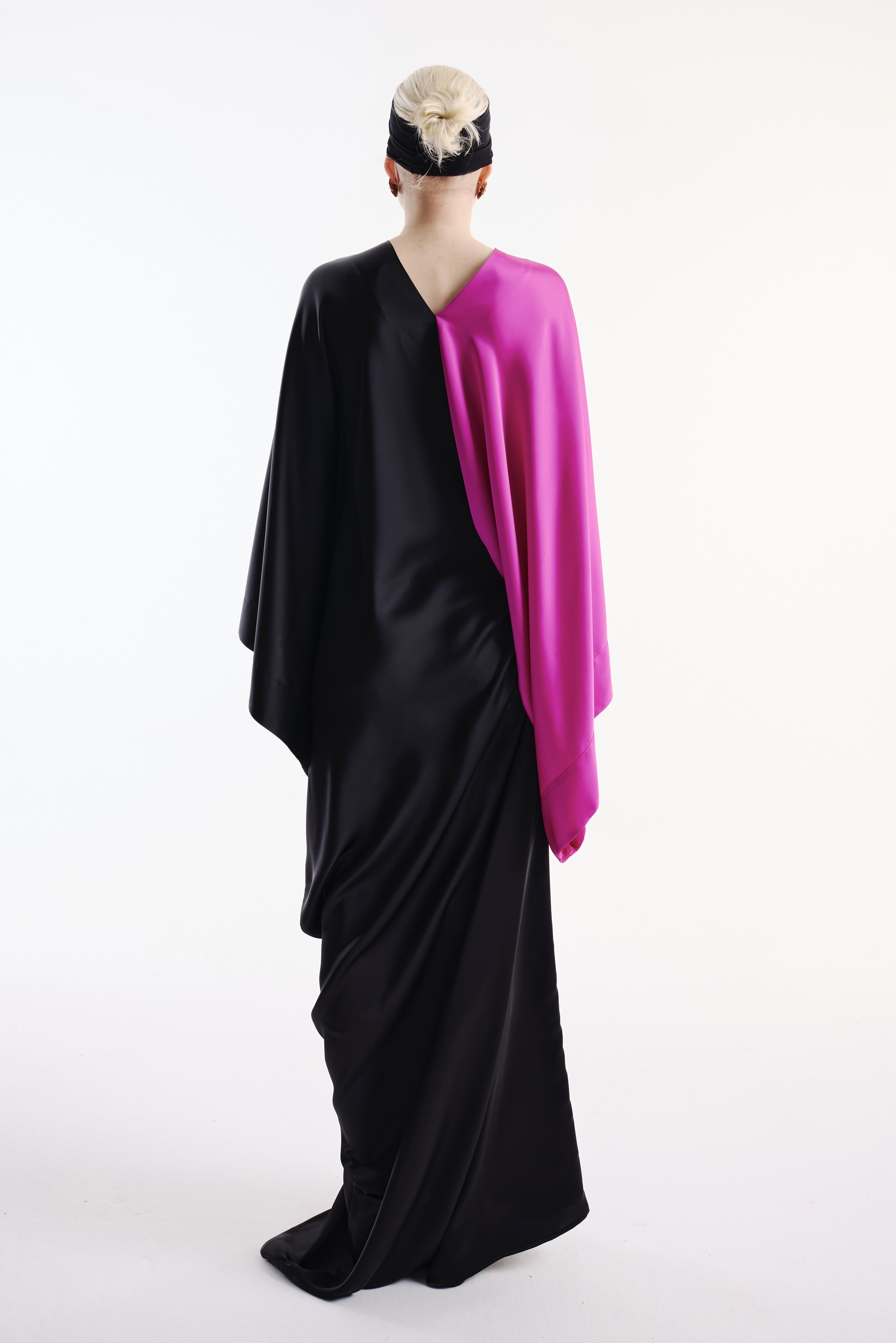 Asimetrik Kesimli Elbise İpek Saten