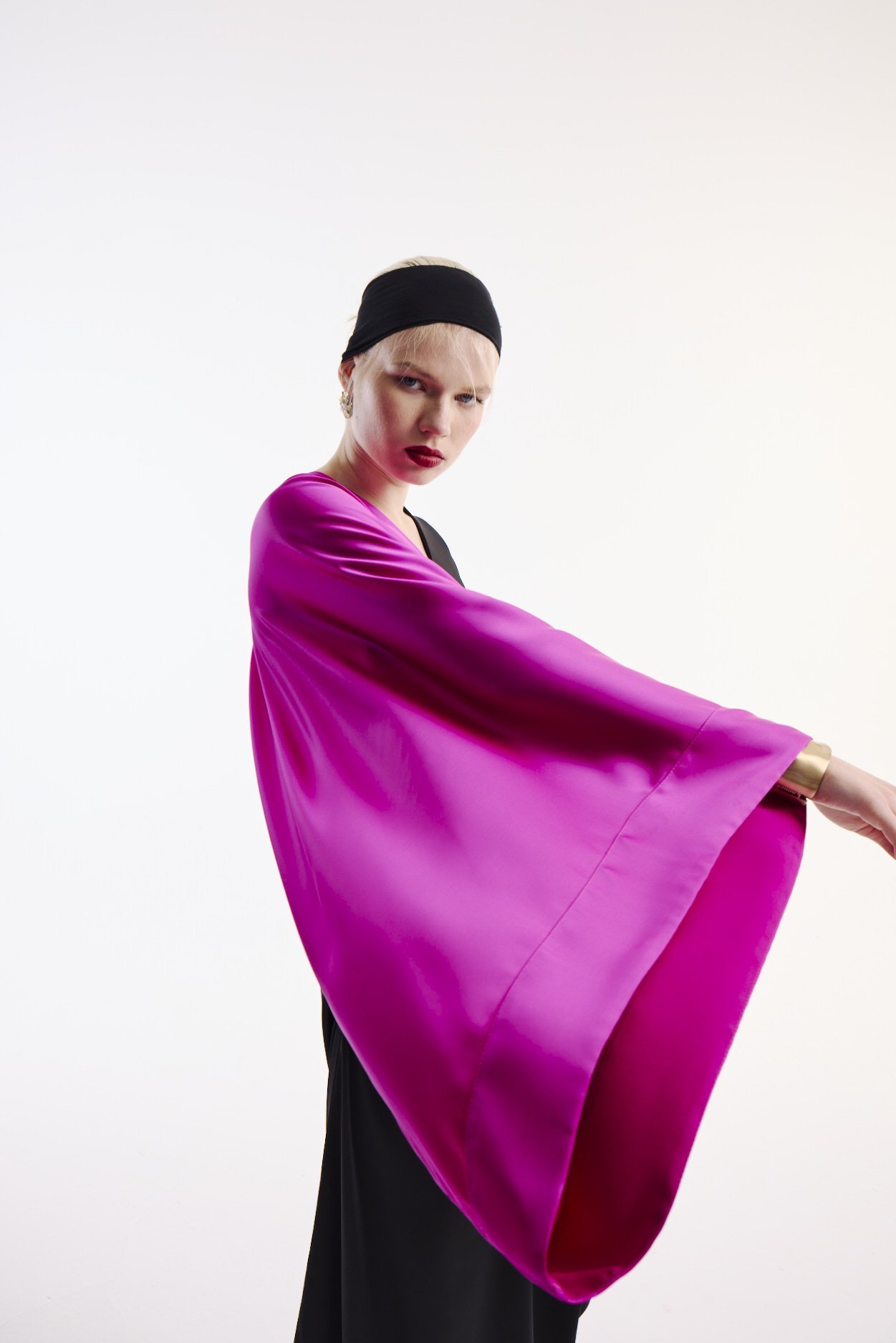 Asimetrik Kesimli Elbise İpek Saten