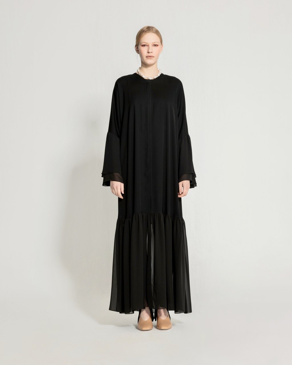 Volan Detaylı Abaya Siyah