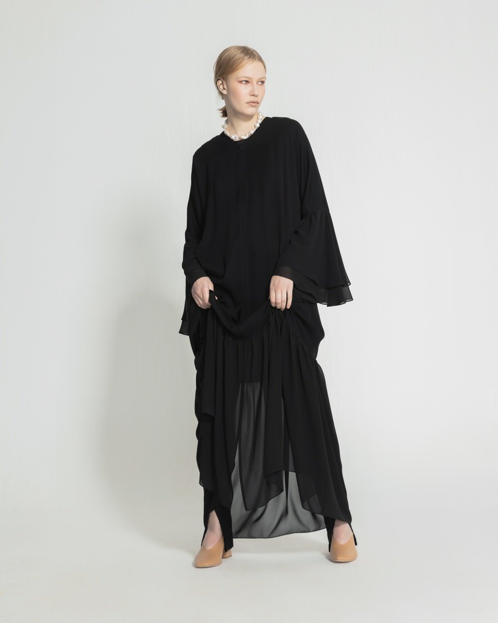 Volan Detaylı Abaya Siyah