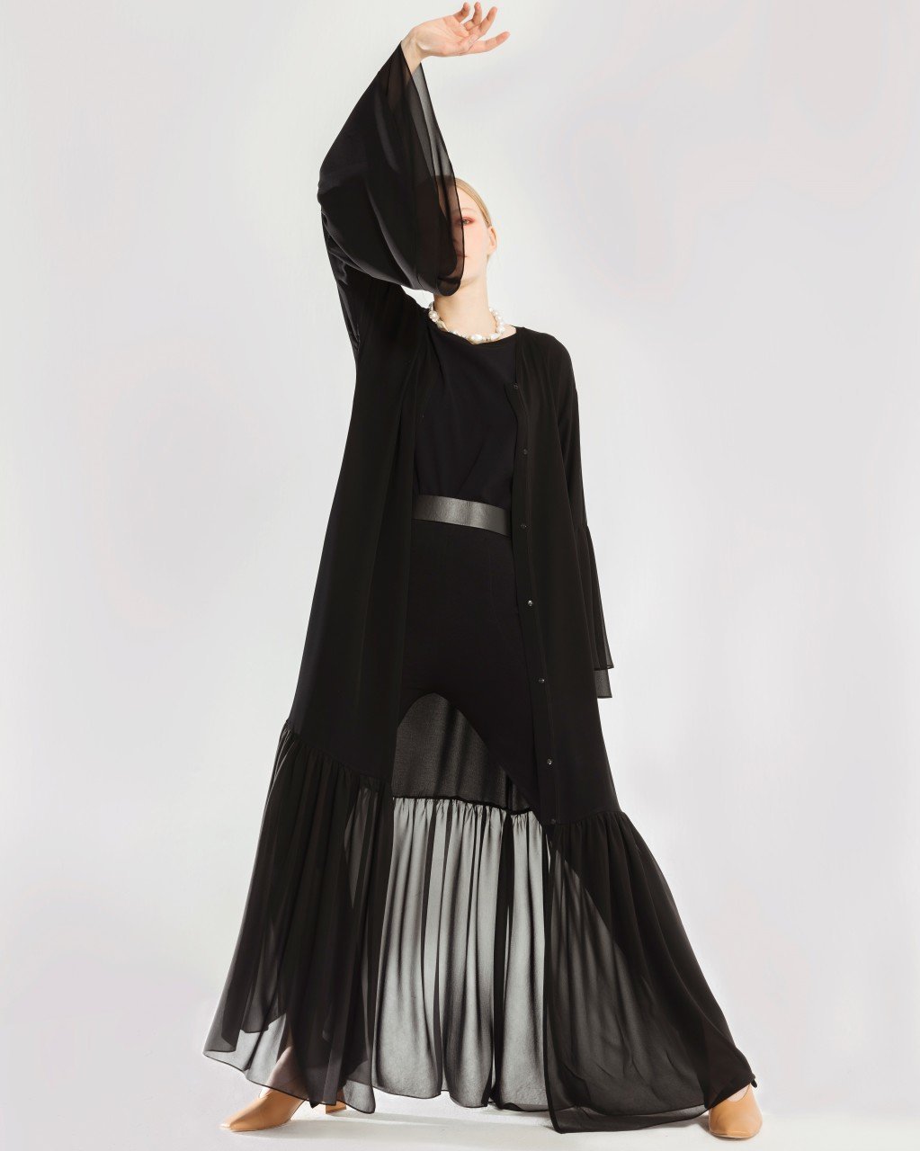 Volan Detaylı Abaya Siyah