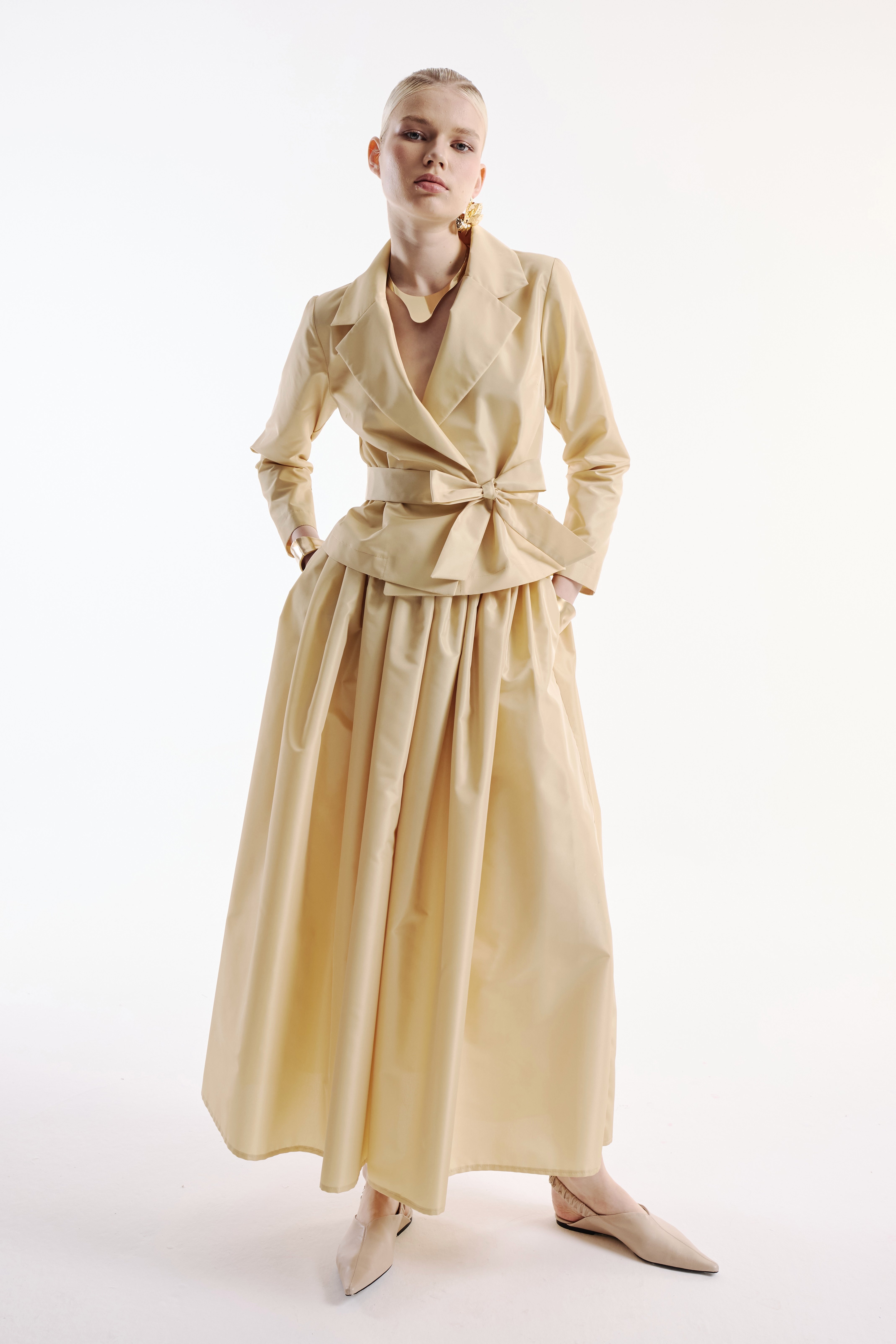 Veste Jupe Taffetas Costume Doré