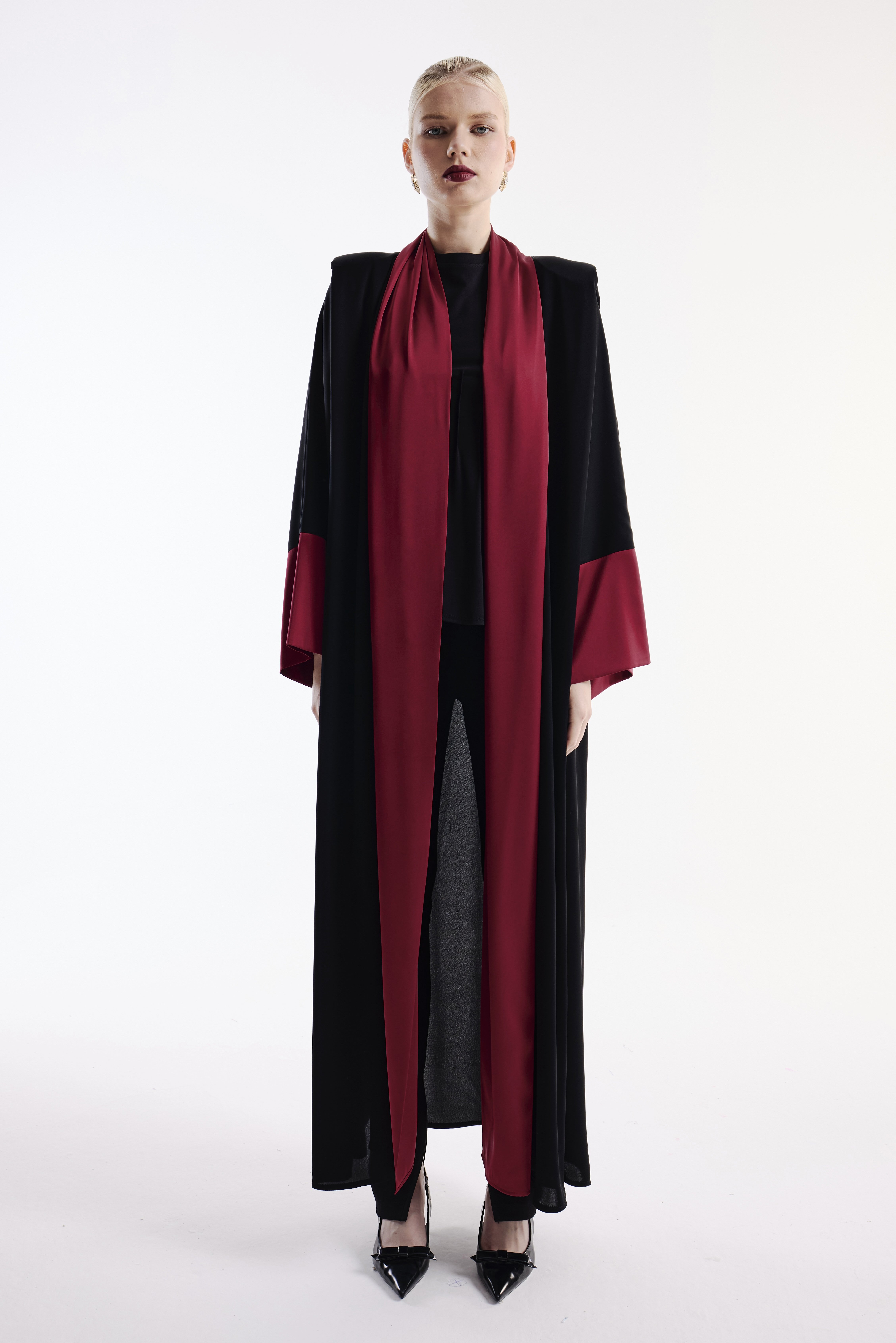 Vatka Detaylı Garnili Abaya Siyah Bordo