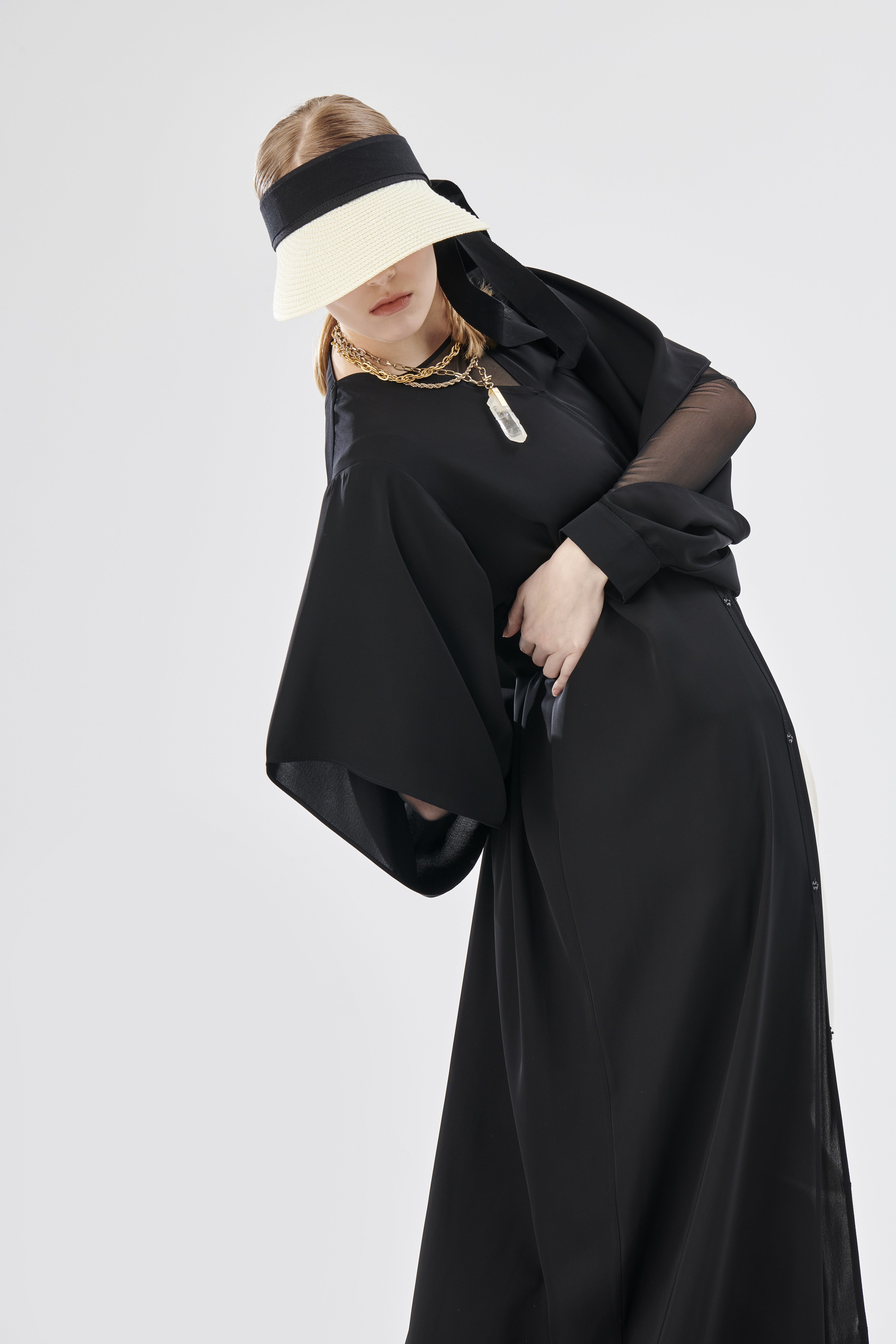 Açık Kol Detaylı Abaya