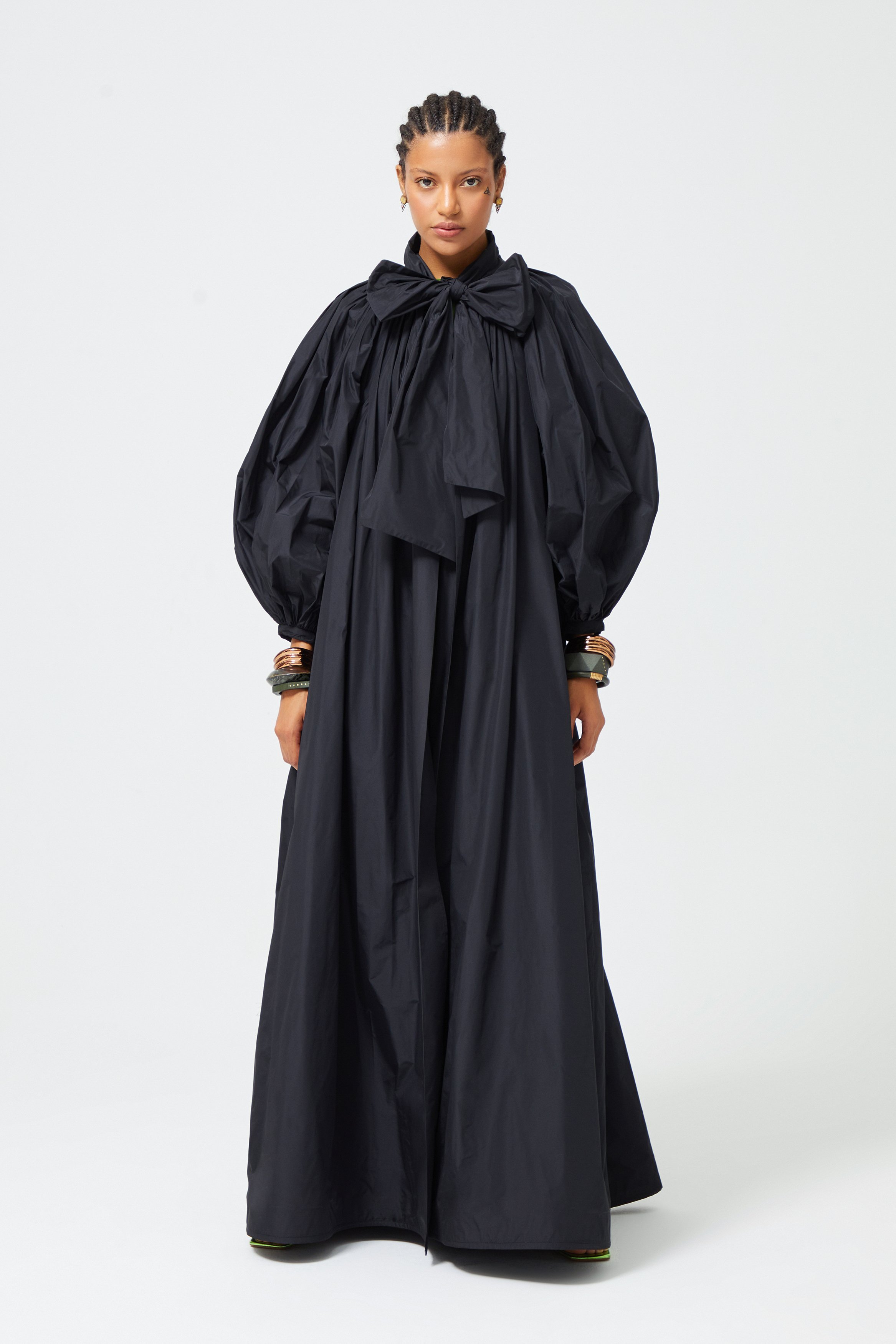 Fiyonklu Pelerin Kaftan Siyah