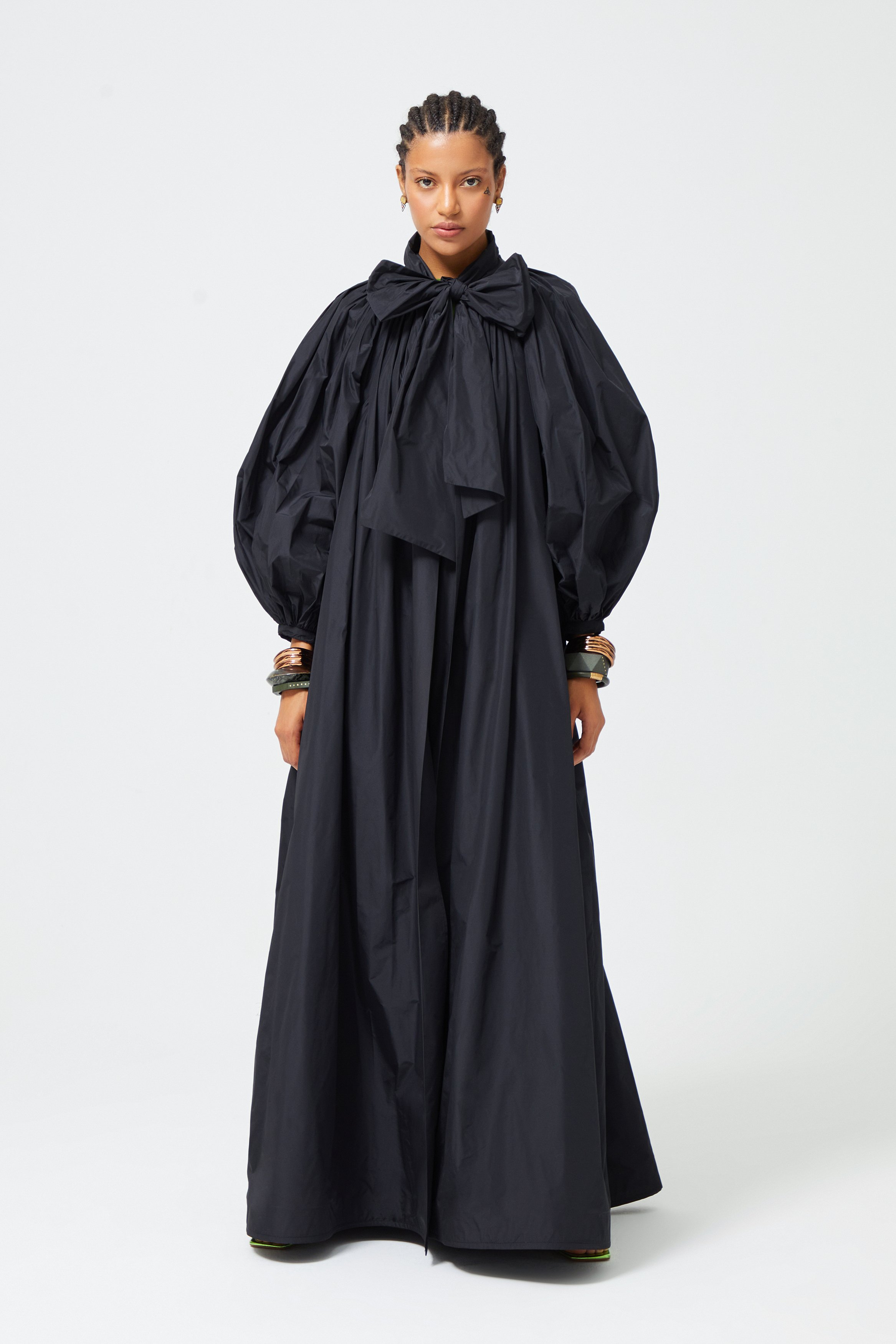 Fiyonklu Pelerin Kaftan Siyah