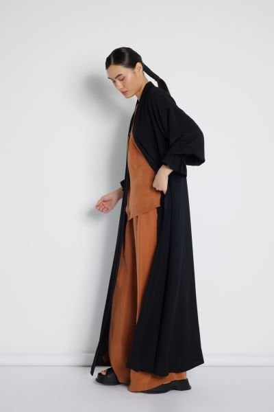 Kolu Lastik Detaylı Abaya Siyah