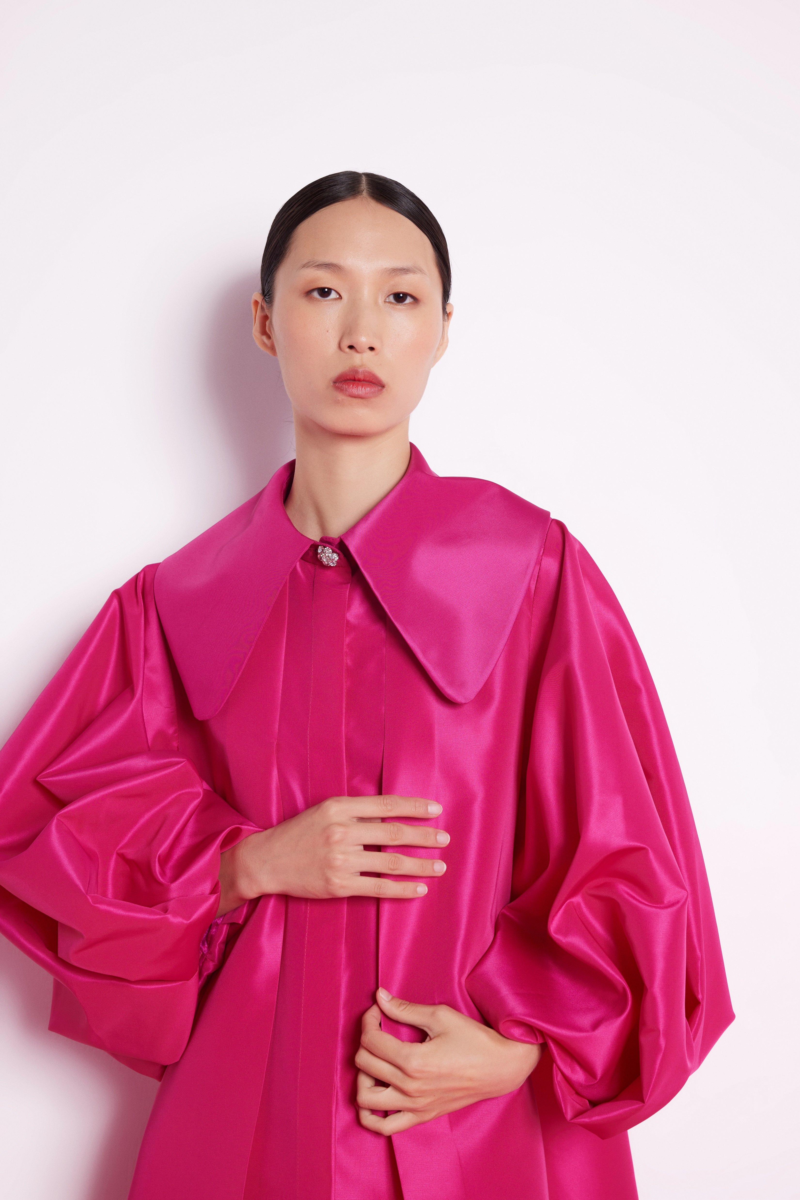 Robe en taffetas à manches ballon fuchsia